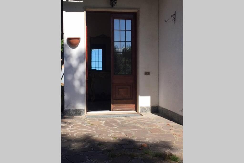 Villa Immersa Nel Verde A Lanzo dʼIntelvi מראה חיצוני תמונה